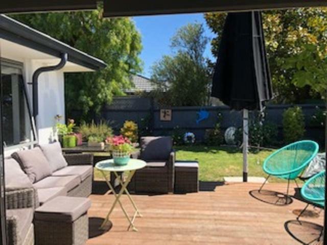 A Little Bit Beachy Modern Guest Room And Private Toilet Christchurch Exterior foto